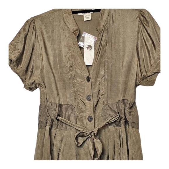 Flutterbye Women's Olive Green Button Up Tie Waist Top - Picture 3 of 8